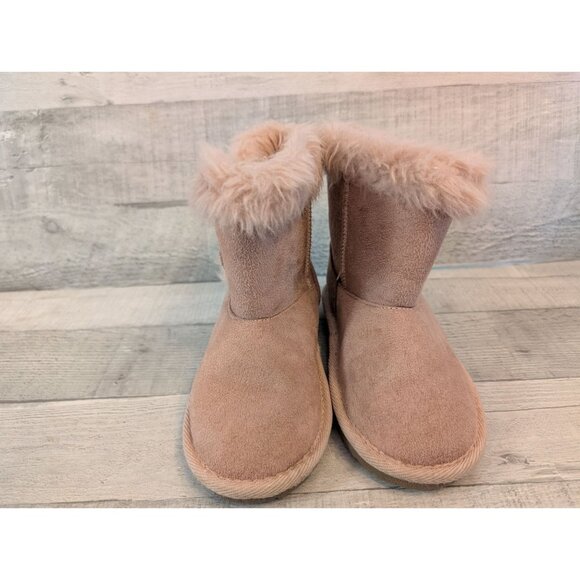 Girls Faux Suede & Faux Fur Ankle Boots Size 11 By The Childrens Place - Picture 3 of 5
